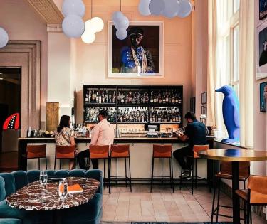 21c Interior Bar