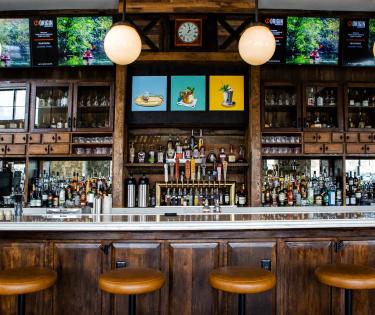 Bar at 33 Staves